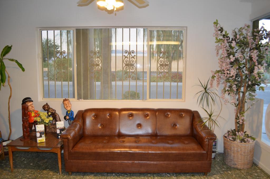 אינדיאו Tropics Motor Hotel מראה חיצוני תמונה